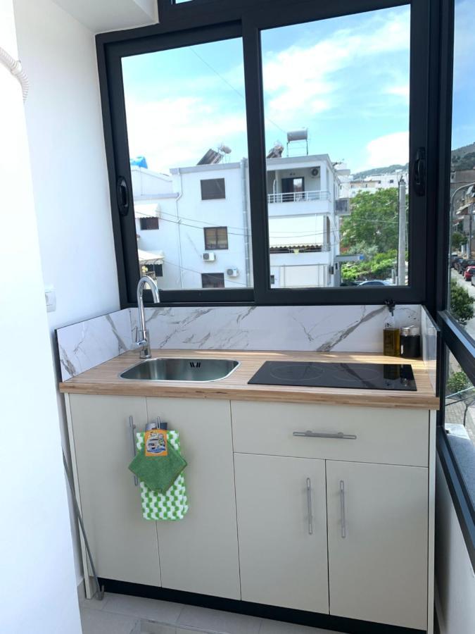 Kekezis Apartments Sarandë Exterior foto